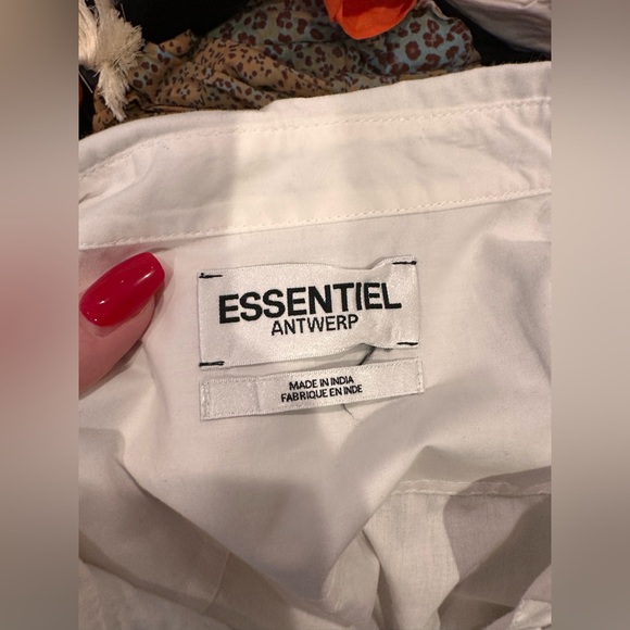 Essential Antwerp Blouse Size XL - Picture 3 of 4